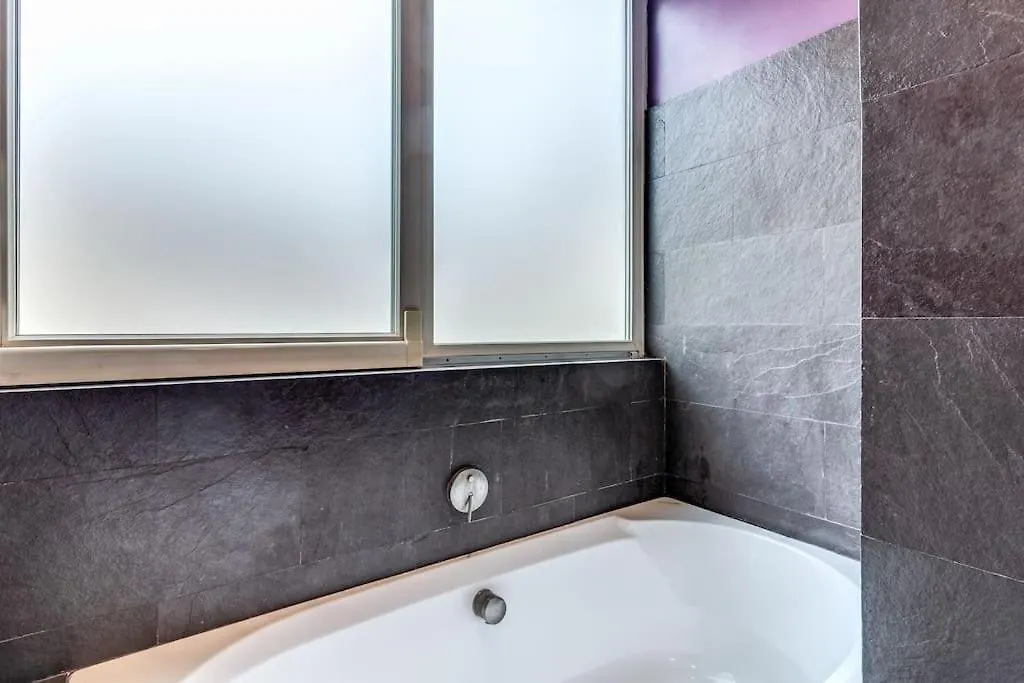 Vatican Lux Domus Di Rienzo Rome Apartment